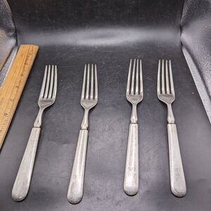 Vintage Set Of 4 1847 Rogers Elegant Silver Plated Fork